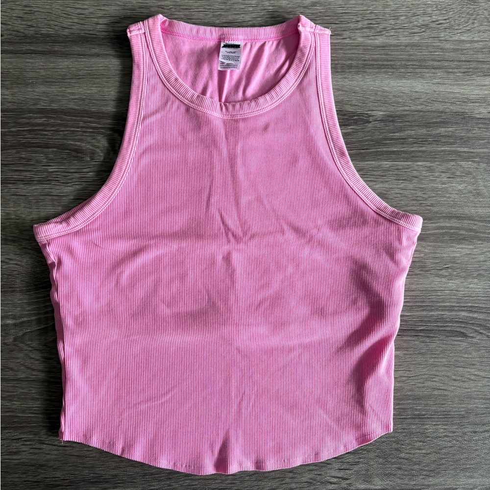NEW PINK by VS ribbed tanktop w built in bra
